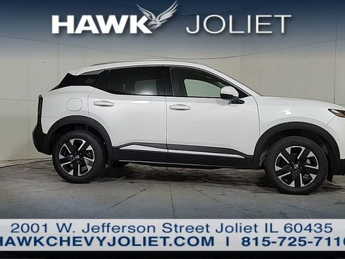 Used 2025 Nissan Kicks SR w/ Interior Electronics Package image 8