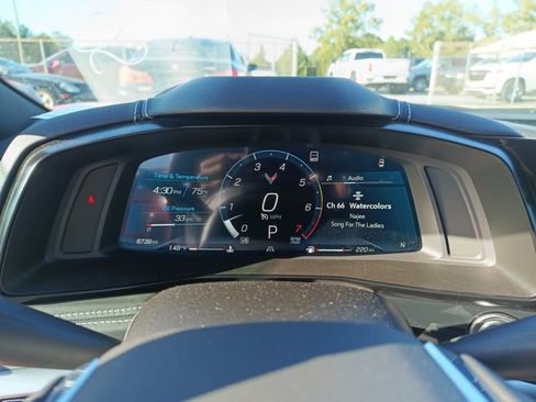 Used 2023 Chevrolet Corvette Stingray Preferred Cpe w/ Z51 Performance Package image 8