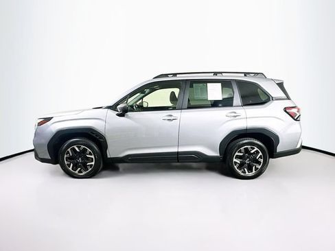 Certified 2025 Subaru Forester Premium w/ Convenience Package #1 AWD/4WD image 5