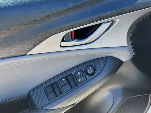 Used 2019 MAZDA CX-3 Touring image 14