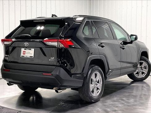 Certified 2025 Toyota RAV4 LE image 13