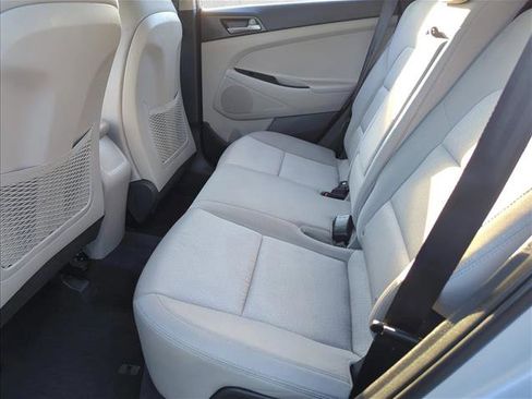 Used 2018 Hyundai Tucson SE image 22