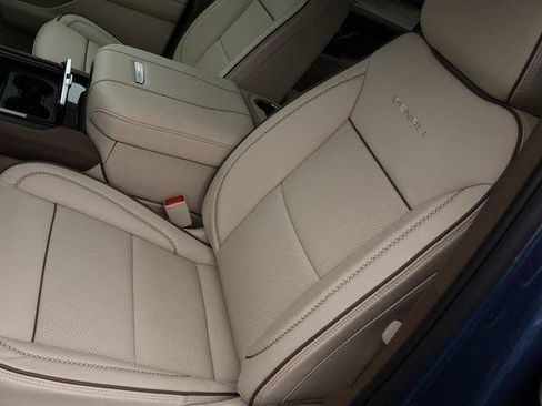 New 2026 GMC Yukon XL Denali w/ Sun & Power Step Package image 28