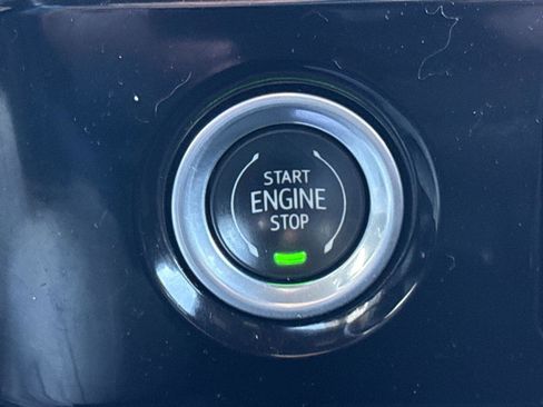 Used 2022 GMC Sierra 1500 Elevation image 19