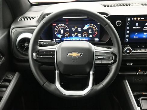 Used 2024 Chevrolet Colorado LT w/ LT Convenience Package III image 24