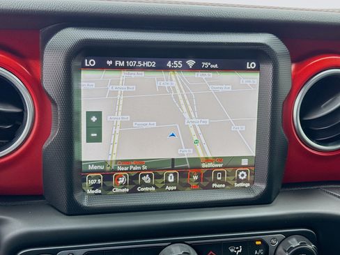 Used 2020 Jeep Gladiator Rubicon AWD/4WD image 9