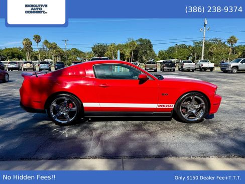 Used 2011 Ford Mustang GT Premium w/ Electronics Pkg RWD image 4