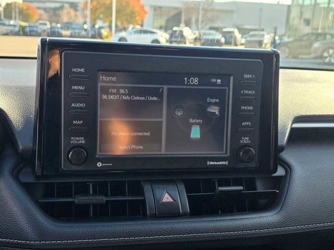 Used 2022 Toyota RAV4 XLE image 29