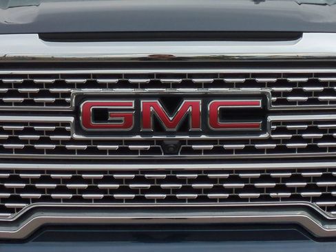 Used 2020 GMC Sierra 1500 Denali w/ Denali Ultimate Package AWD/4WD image 44