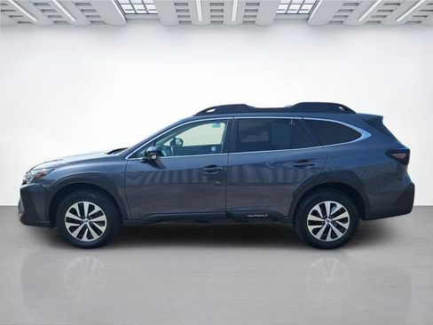 Used 2023 Subaru Outback Premium AWD/4WD image 7