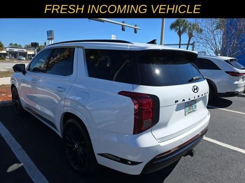 Used 2024 Hyundai Palisade Calligraphy image 2