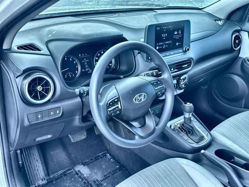 Used 2023 Hyundai Kona SEL AWD/4WD image 13