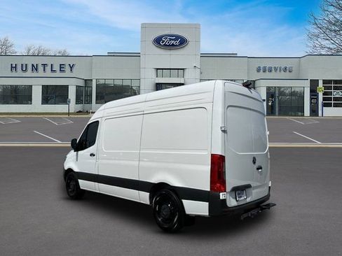 Used 2025 Mercedes-Benz Sprinter 2500 image 6