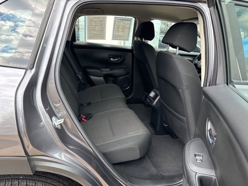 Used 2023 Honda HR-V LX image 25