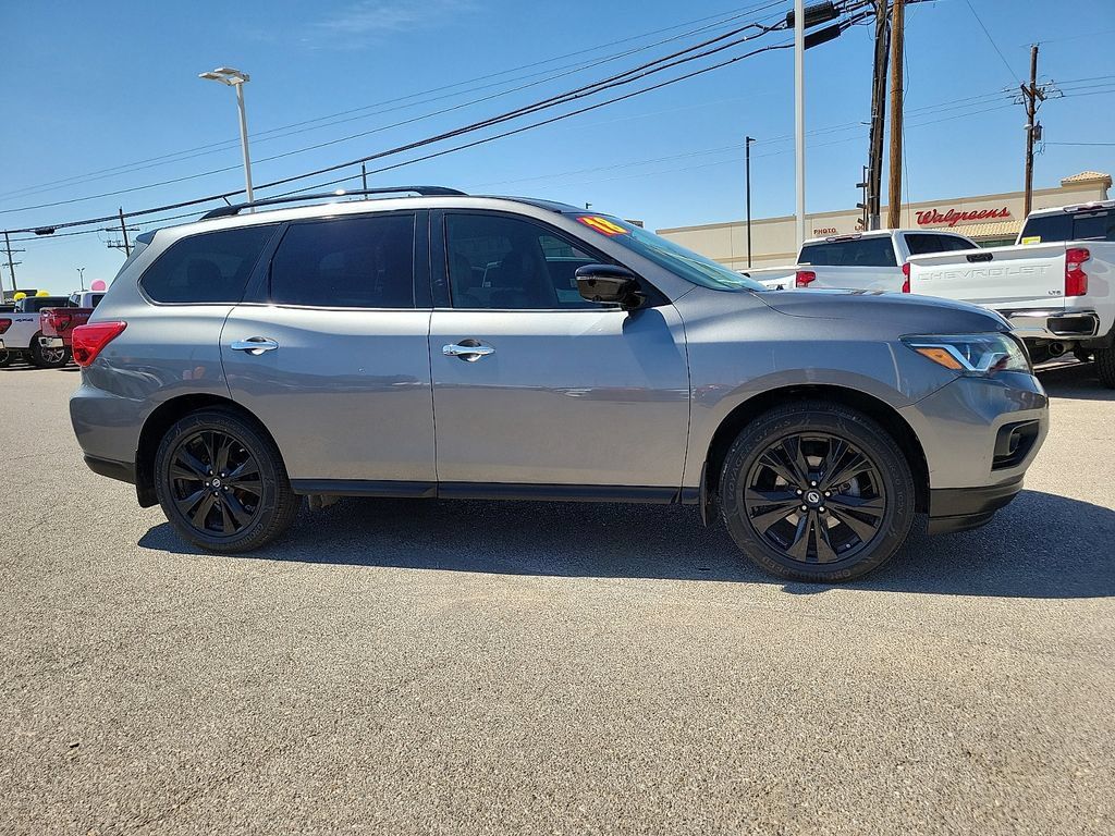 Used 2018 Nissan Pathfinder SL w/ Midnight Edition Package AWD/4WD image 14