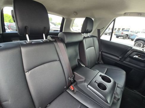 Used 2024 Toyota 4Runner TRD Off-Road Premium w/ Off Road Premium Plus Package AWD/4WD image 16