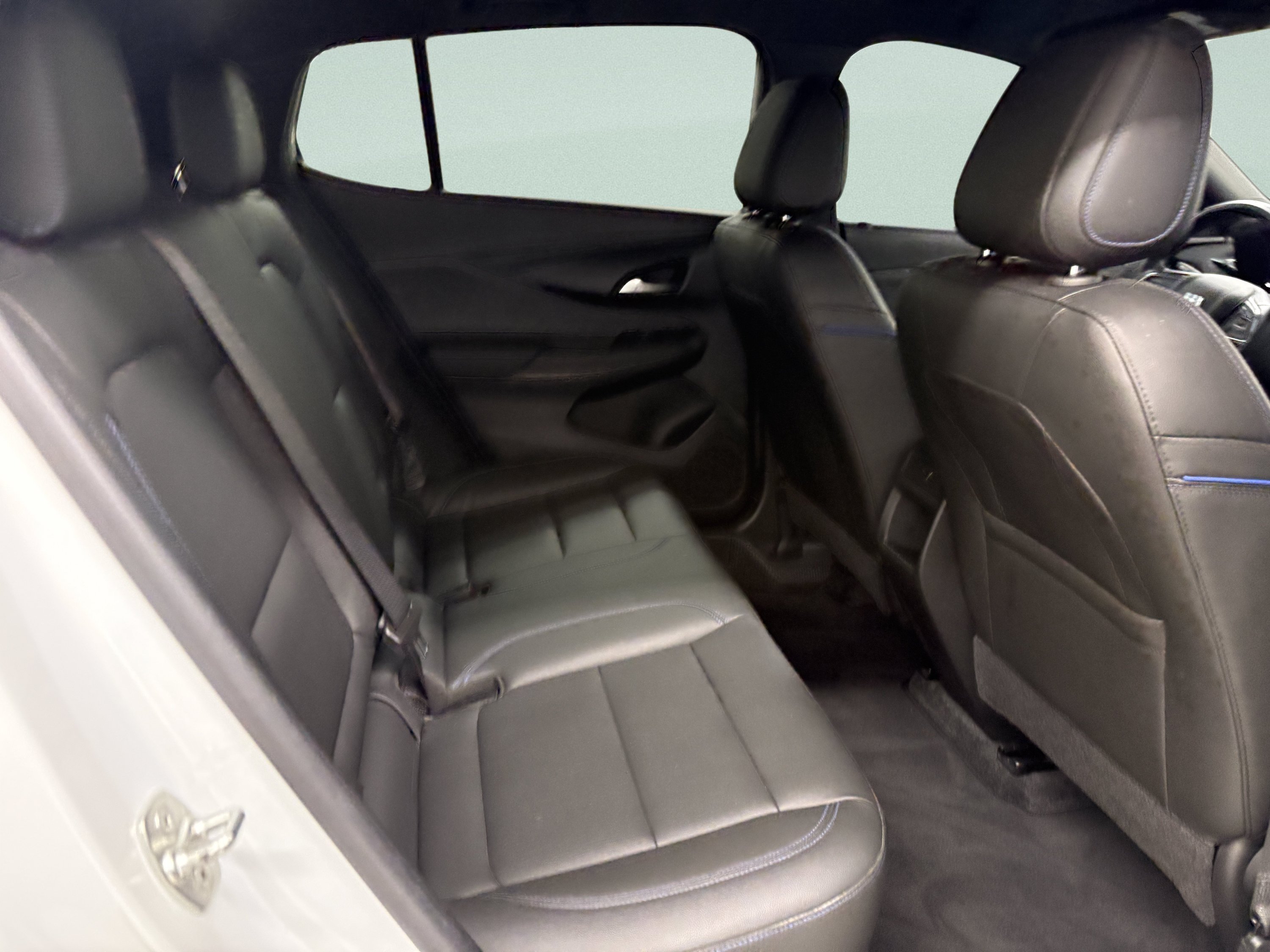 Used 2024 Buick Envista Sport Touring w/ Convenience I Package FWD image 21