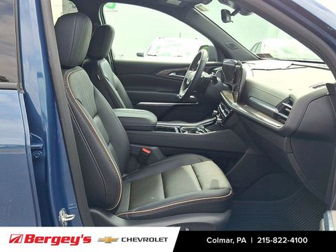 Certified 2025 Chevrolet Traverse High Country image 31