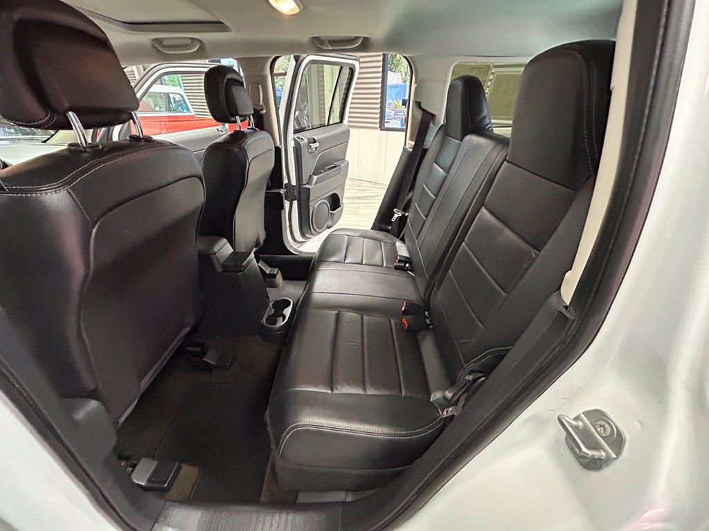 Used 2017 Jeep Patriot High Altitude AWD/4WD image 51