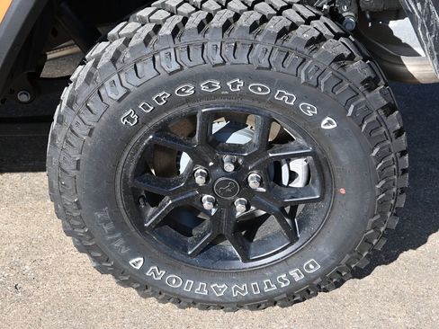 New 2025 Jeep Gladiator Sport image 7