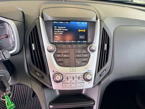 Used 2016 Chevrolet Equinox LT FWD image 24