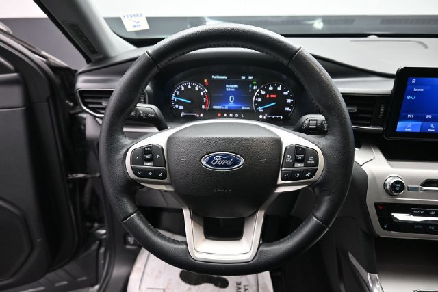 Certified 2023 Ford Explorer XLT w/ Equipment Group 202A AWD/4WD image 15