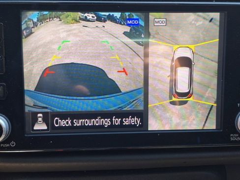 Used 2021 Nissan Kicks SR image 15