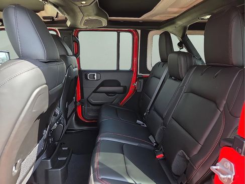 New 2026 Jeep Wrangler Unlimited Rubicon AWD/4WD image 10