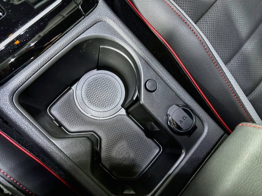 New 2026 Volkswagen GTI SE FWD image 15