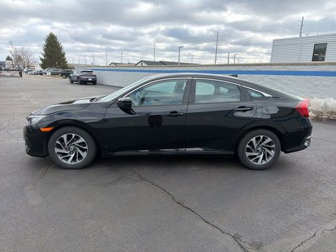 Used 2017 Honda Civic EX image 2