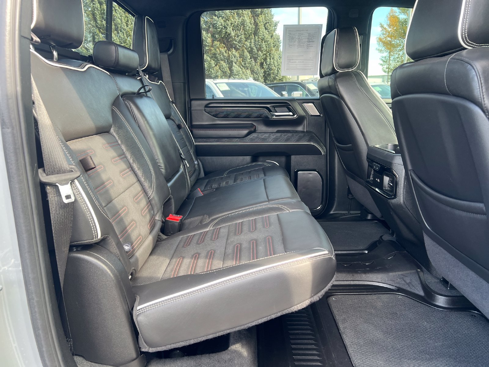 Used 2025 GMC Sierra 2500 AT4X AWD/4WD image 22