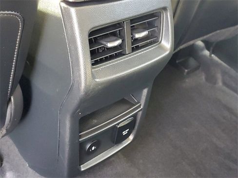 Certified 2024 Ford Edge SEL w/ Convenience Package image 32