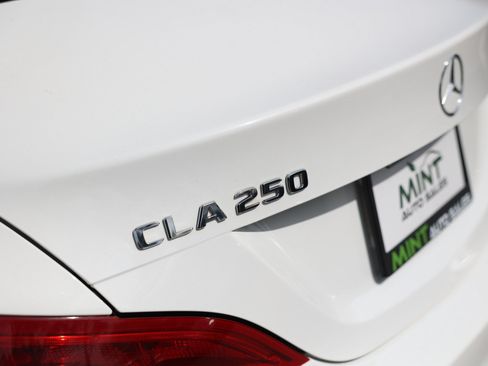 Used 2019 Mercedes-Benz CLA 250 image 40