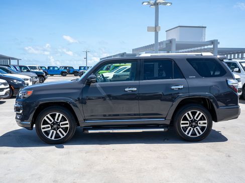 Used 2024 Toyota 4Runner Limited AWD/4WD image 8