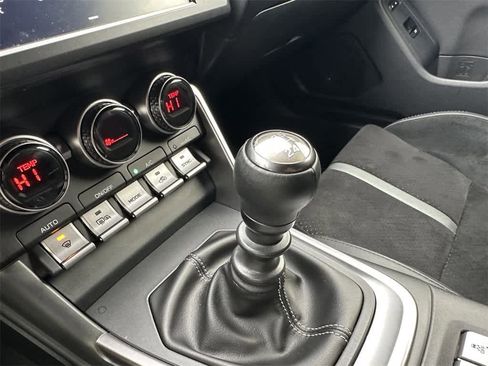 Used 2023 Toyota GR86 Premium image 17