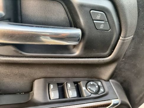 Certified 2019 Chevrolet Silverado 1500 RST AWD/4WD image 24