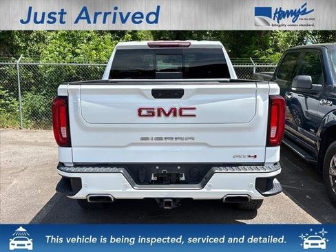 Certified 2020 GMC Sierra 1500 AT4 w/ AT4 Premium Package AWD/4WD image 3