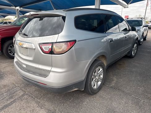 Used 2014 Chevrolet Traverse LT image 6