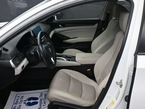 Used 2019 Honda Accord EX-L image 11
