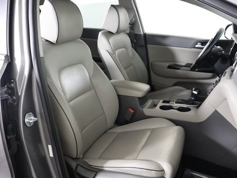 Used 2018 Kia Sportage EX image 27