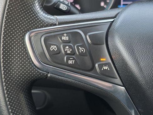 Used 2021 Chevrolet Equinox LT image 12