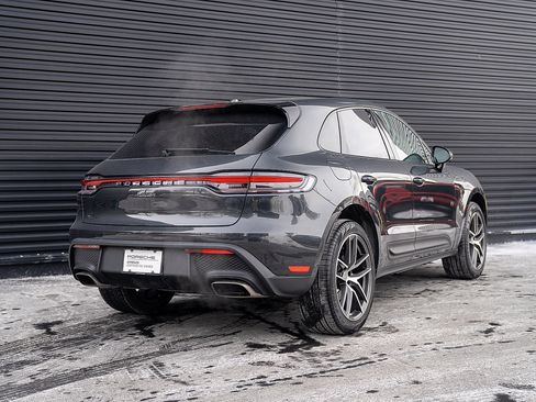 Certified 2025 Porsche Macan image 28