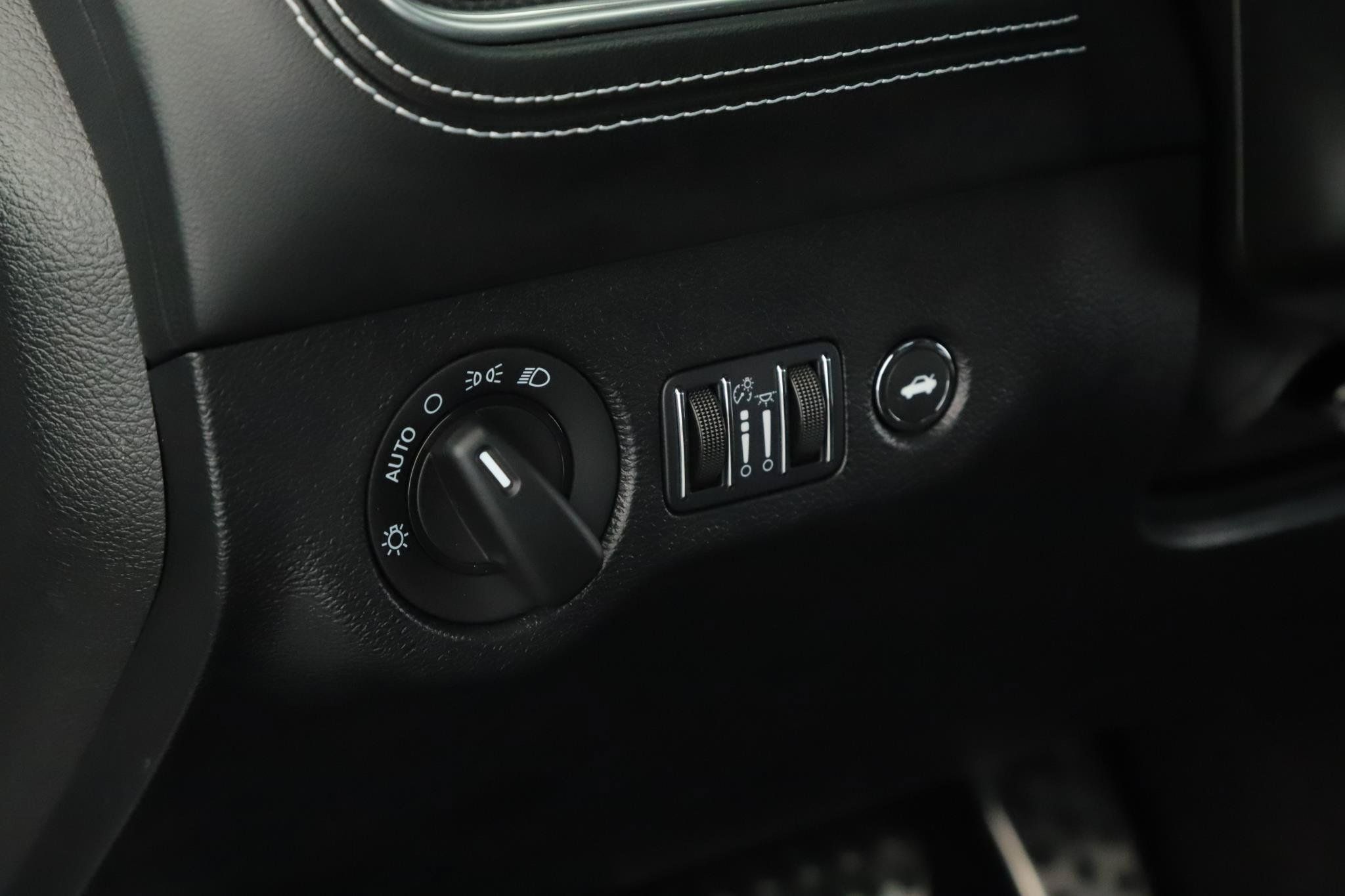 Used 2023 Dodge Challenger SRT Hellcat RWD image 7