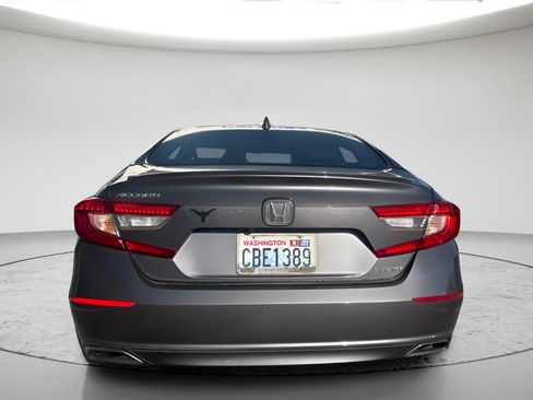 Used 2018 Honda Accord Sport image 4