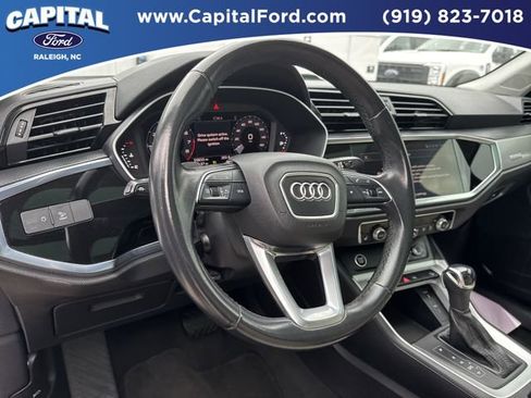 Used 2023 Audi Q3 2.0T Premium image 24