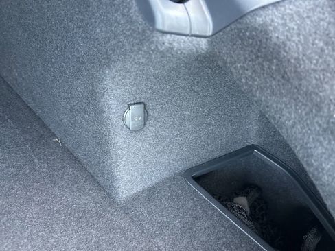 Used 2024 Audi RS e-tron GT w/ Carbon Performance Package image 30