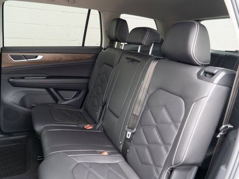 New 2026 Volkswagen Atlas SE image 9