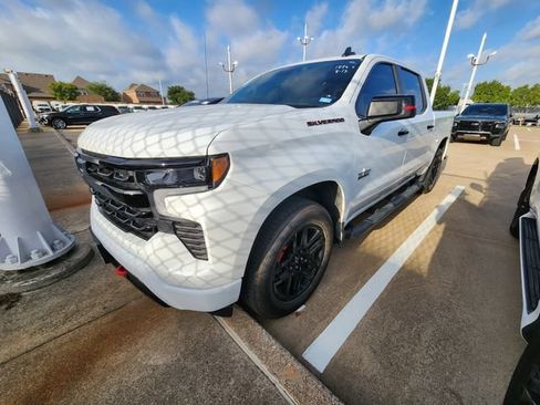 Used 2023 Chevrolet Silverado 1500 RST w/ Redline Edition RWD image 2