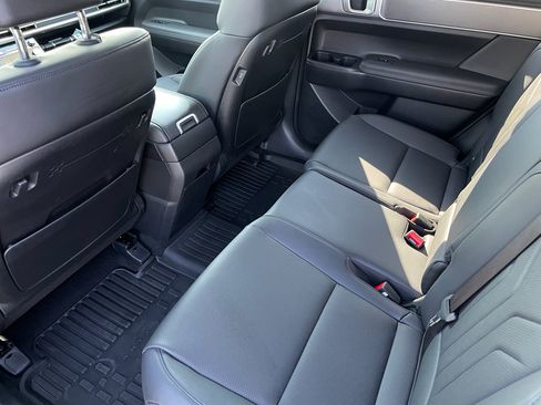 Used 2025 Hyundai Santa Fe XRT image 15