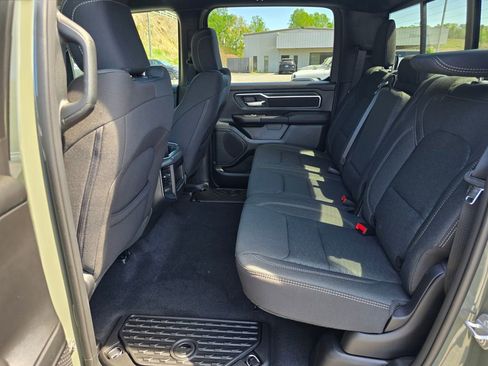 New 2026 RAM 1500 4x4 Crew Cab image 9